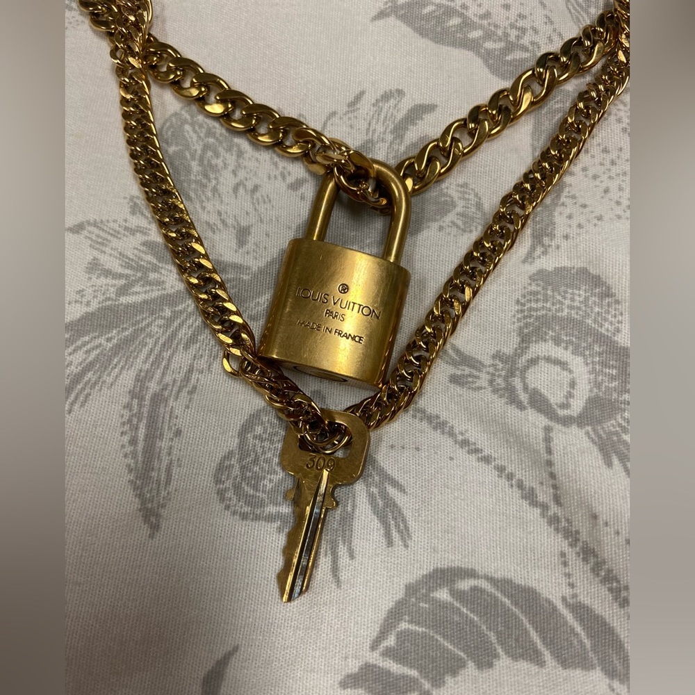 Louis Vuitton Lock and Key 309
